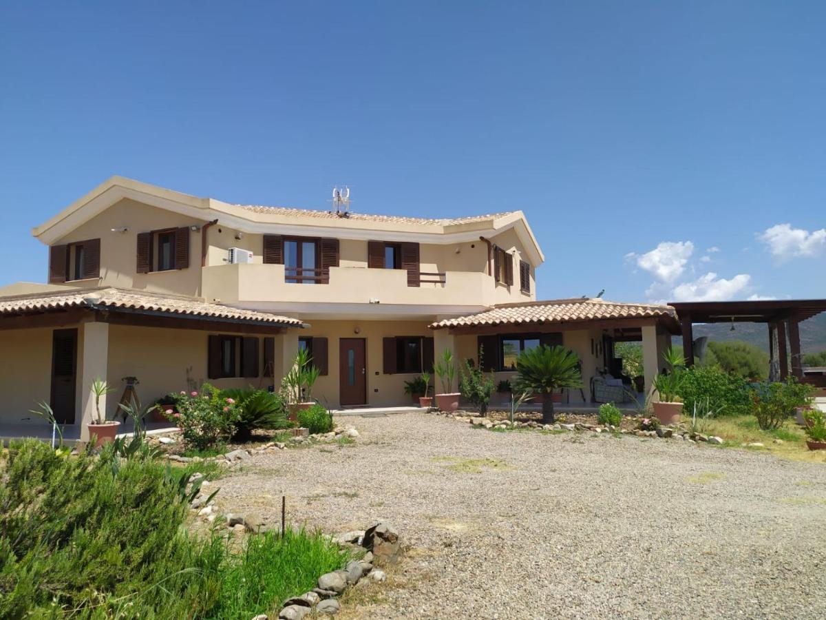 Villa Maria Maracalagonis Exterior photo